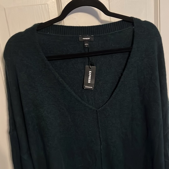 Express Sweater - Picture 2 of 5